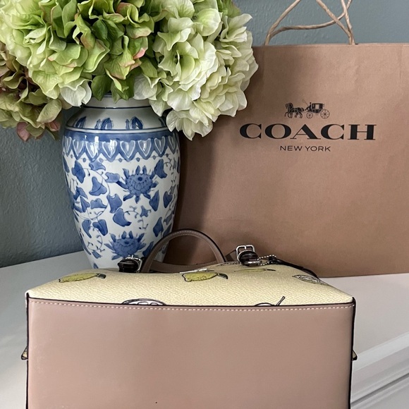 Coach Mollie Lemon Print Tote Bag - Yellow and Cream - Picture 4 of 6